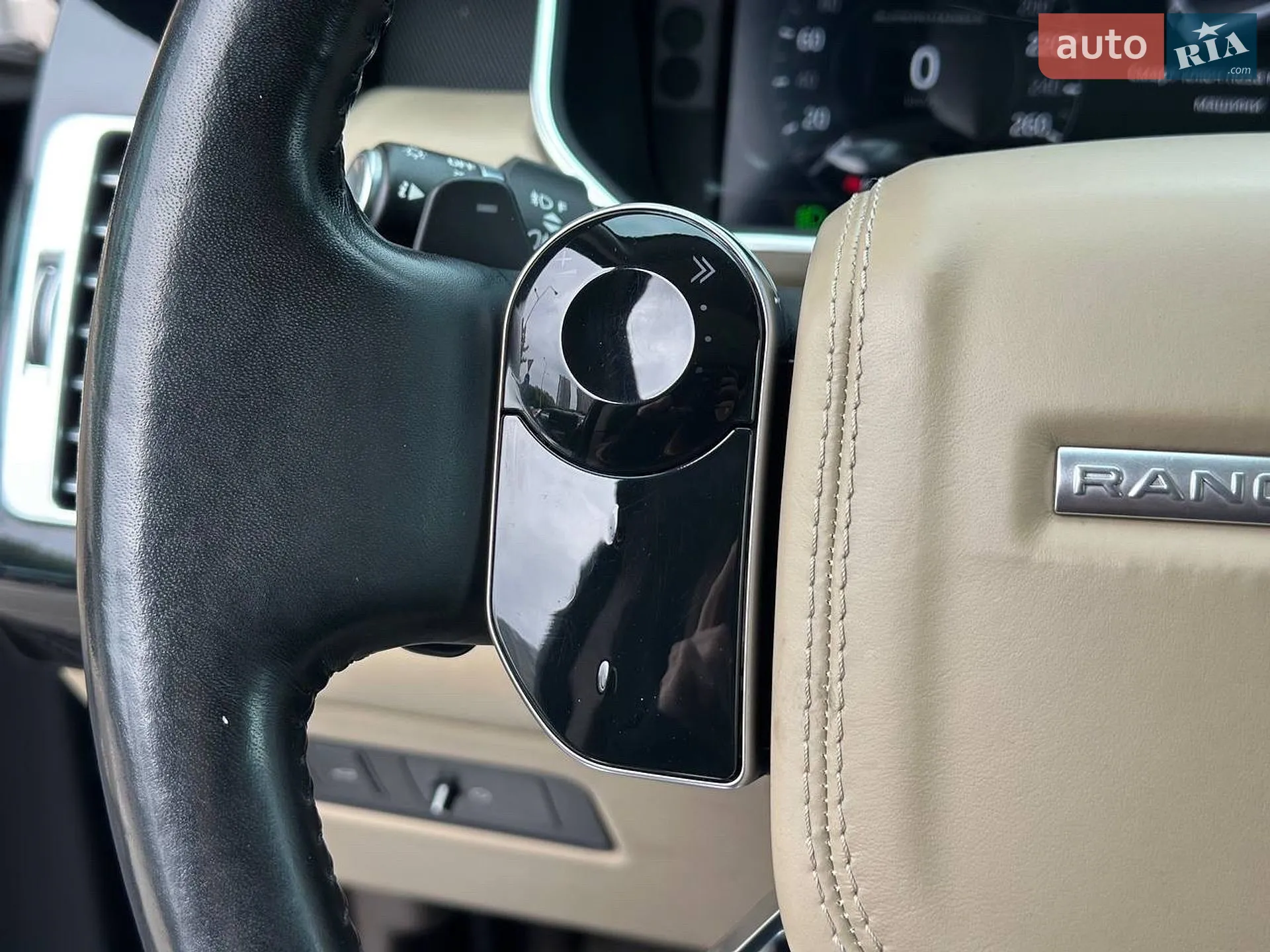 2018 Land Rover Range Rover - мініатюра 27