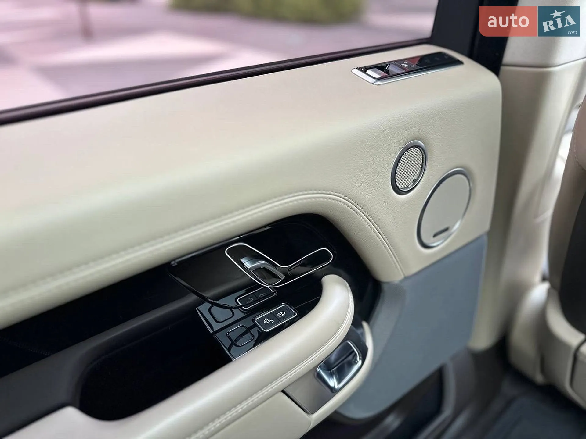2018 Land Rover Range Rover - мініатюра 42