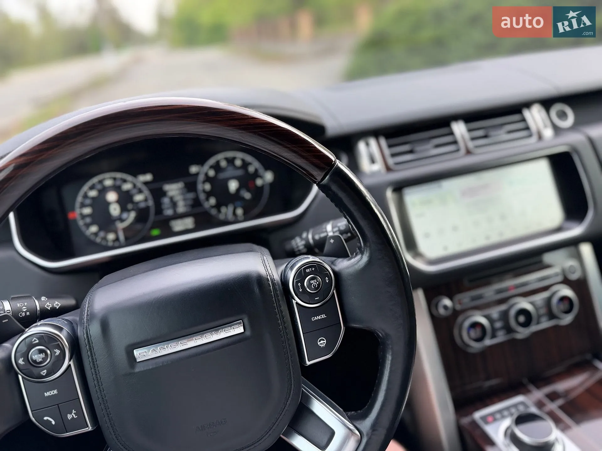 2016 Land Rover Range Rover - мініатюра 21