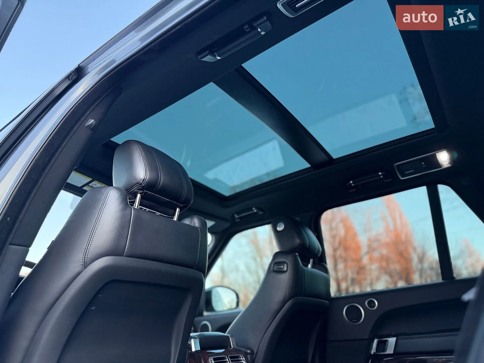 2016 Land Rover Range Rover - мініатюра 24