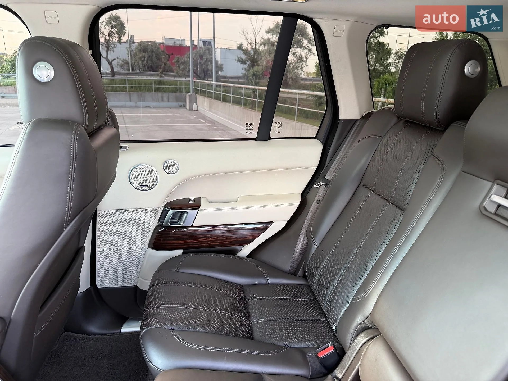 2015 Land Rover Range Rover - мініатюра 21