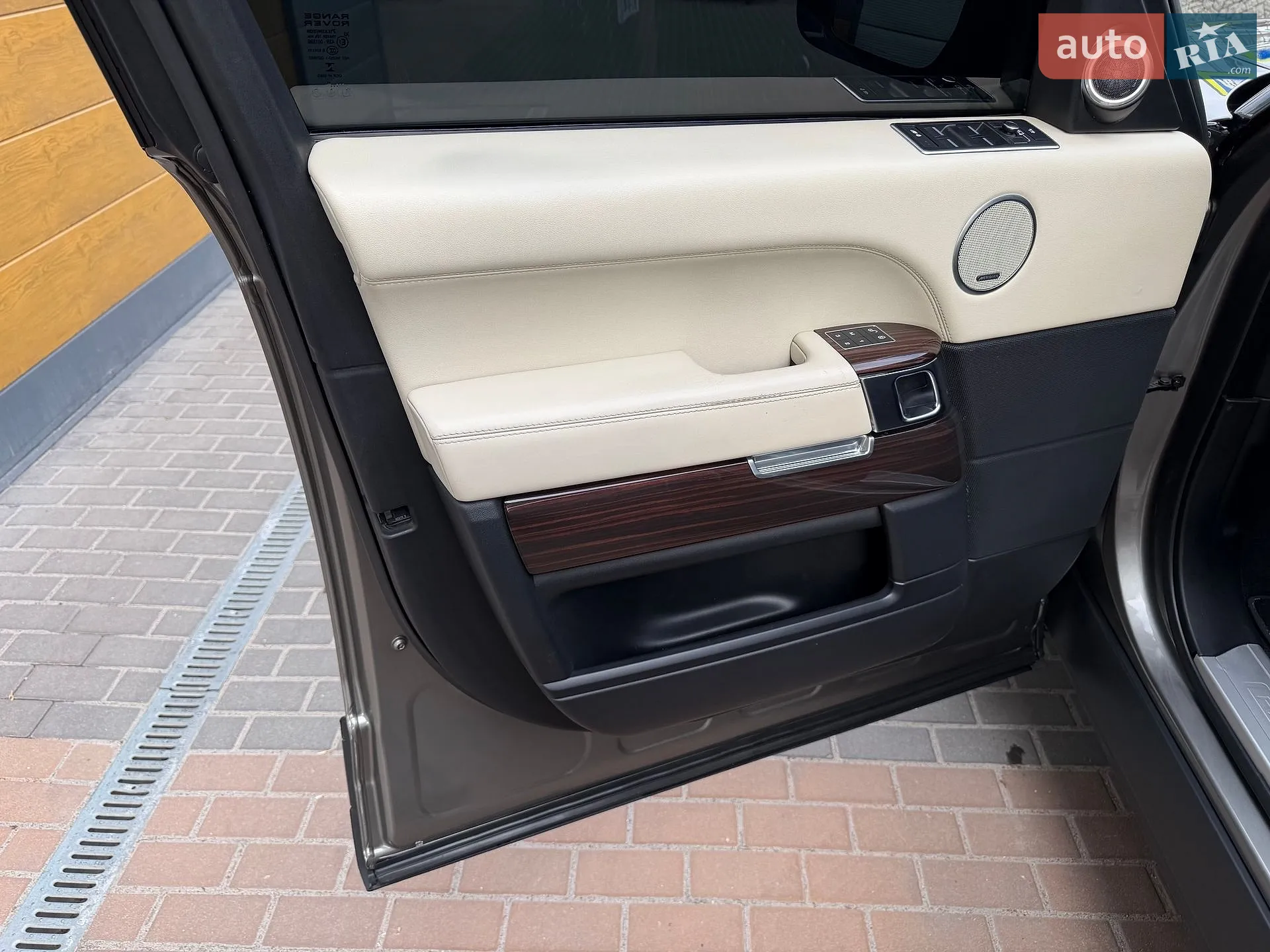 2017 Land Rover Range Rover - мініатюра 40