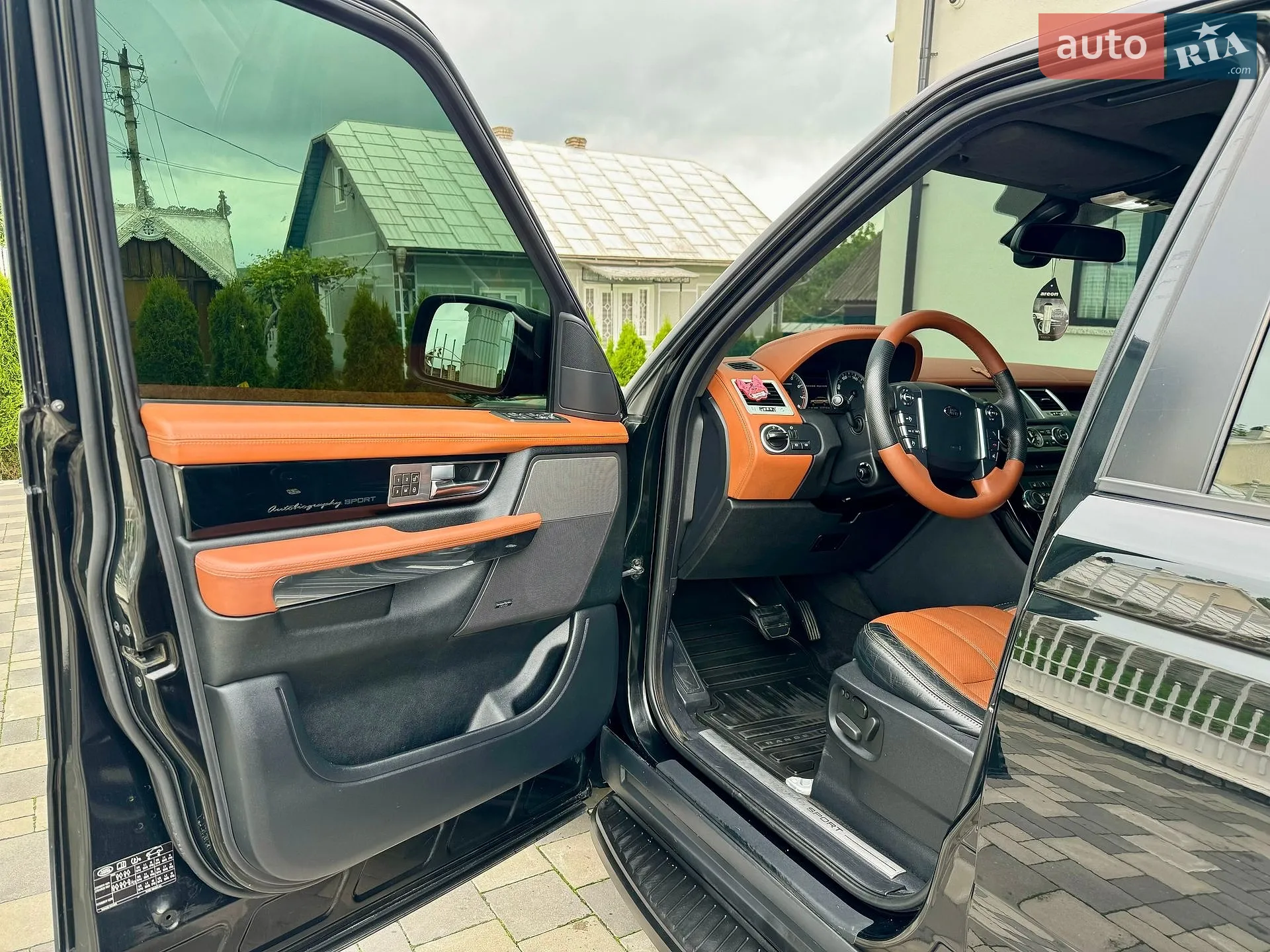 2011 Land Rover Range Rover - мініатюра 21
