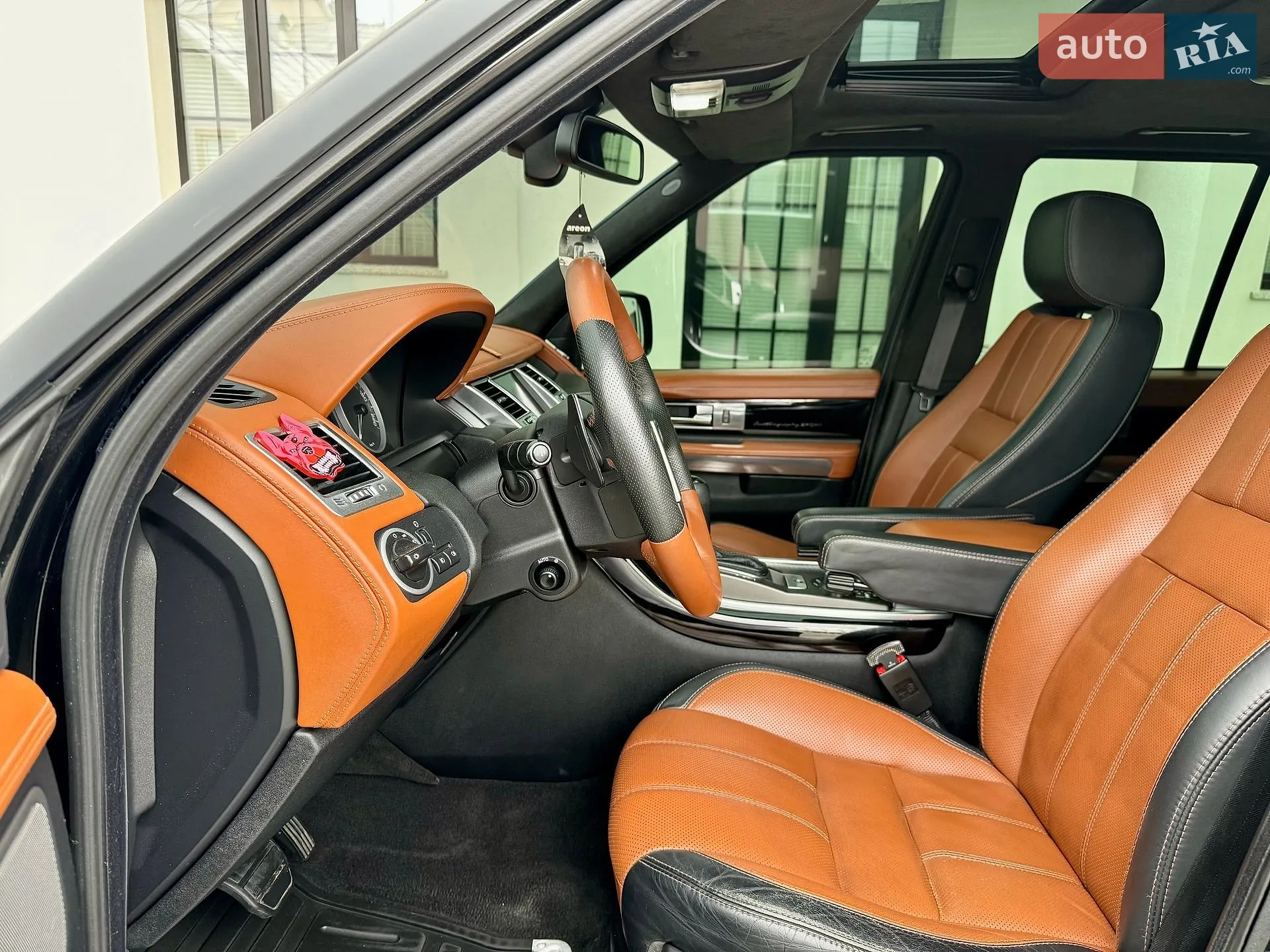 2011 Land Rover Range Rover - мініатюра 25