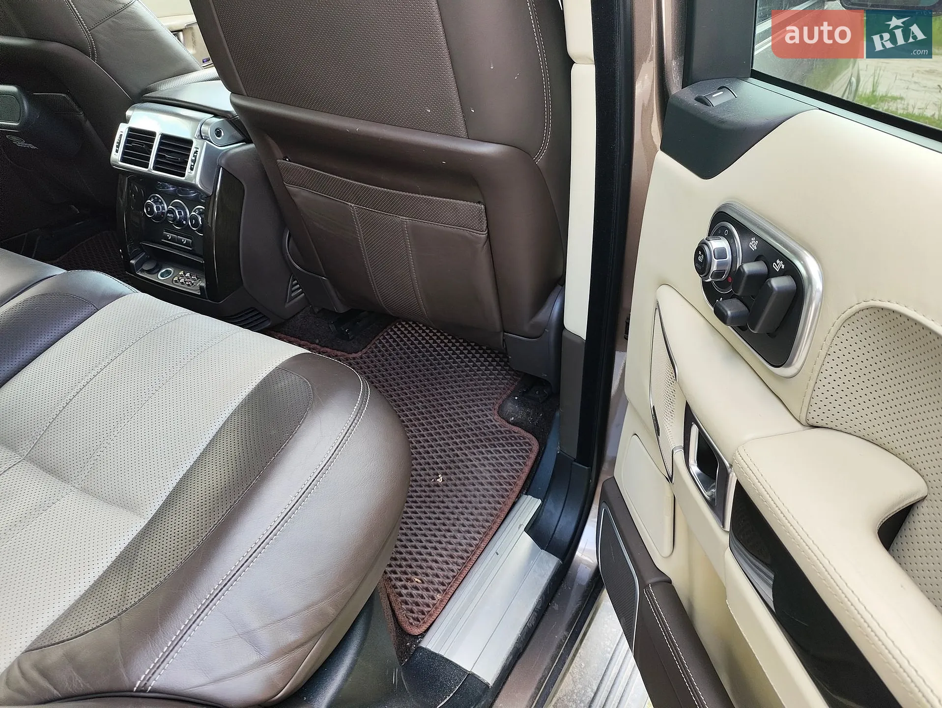 2010 Land Rover Range Rover - мініатюра 15