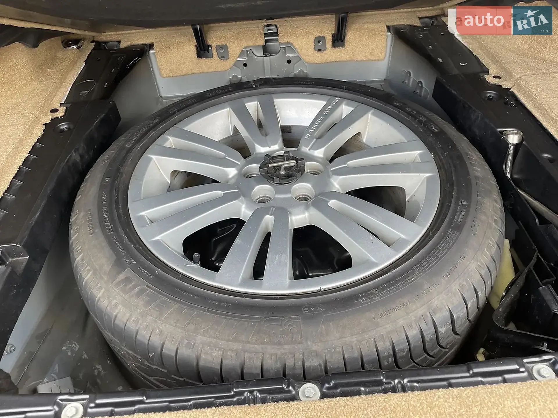 2010 Land Rover Range Rover - мініатюра 33