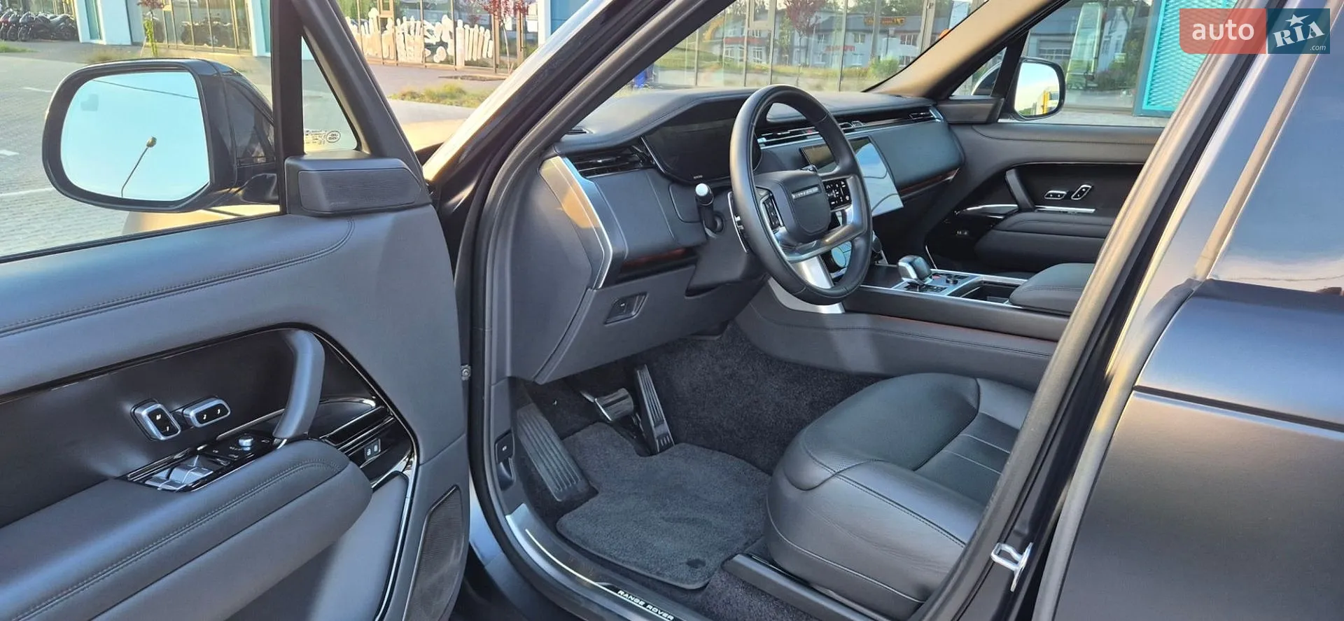 2023 Land Rover Range Rover - мініатюра 16