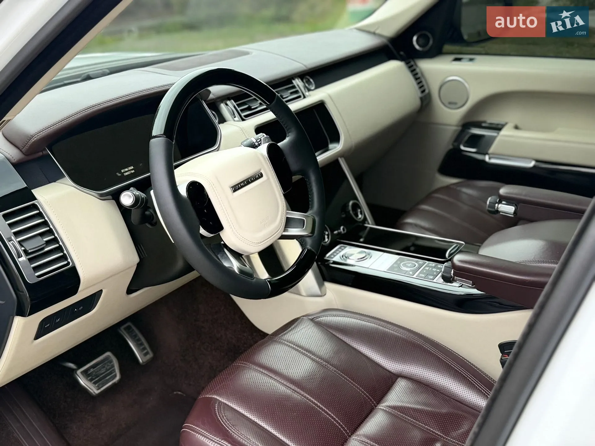 2016 Land Rover Range Rover - мініатюра 29