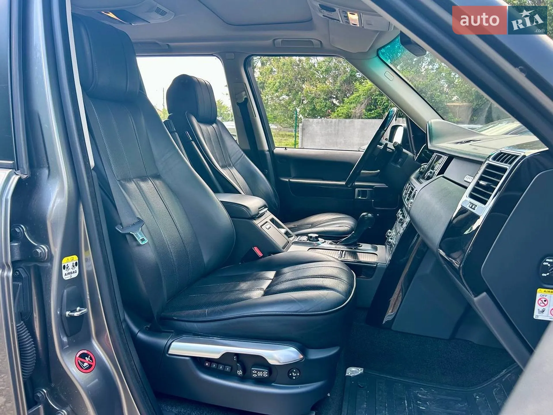 2011 Land Rover Range Rover - мініатюра 12