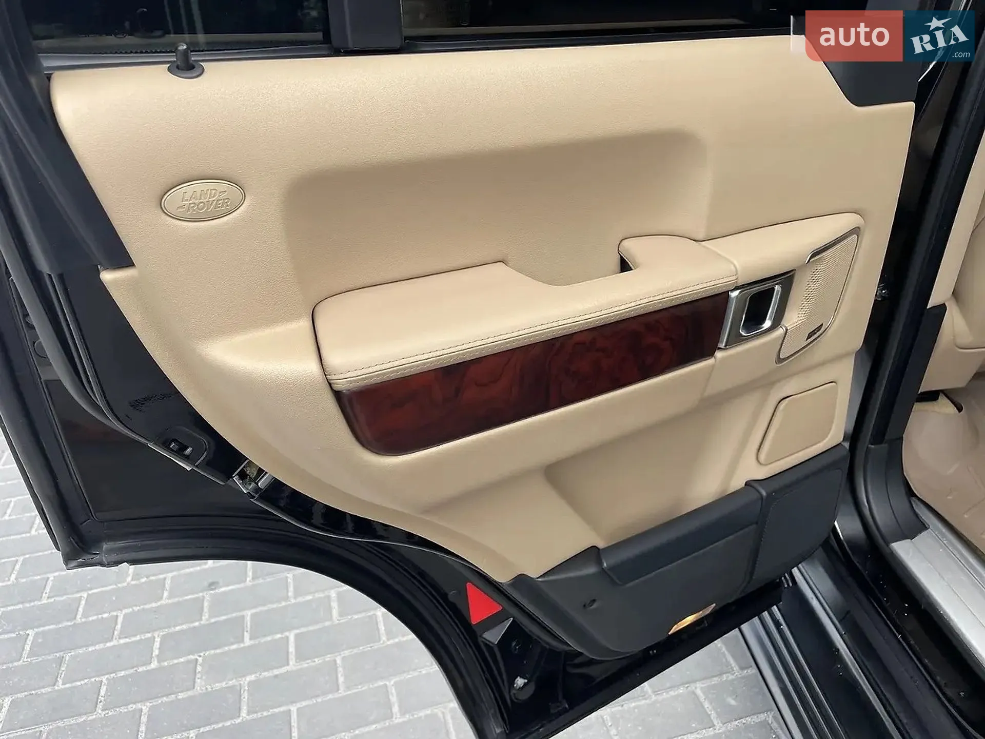 2010 Land Rover Range Rover - мініатюра 28