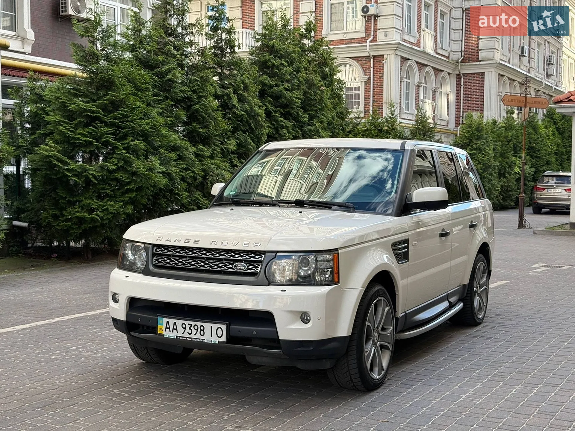 2010 Land Rover Range Rover - мініатюра 8