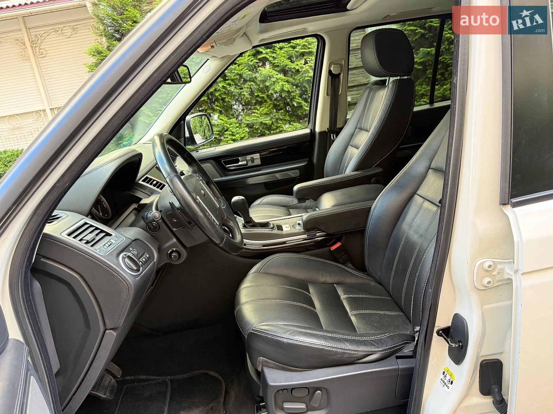 2010 Land Rover Range Rover - мініатюра 33