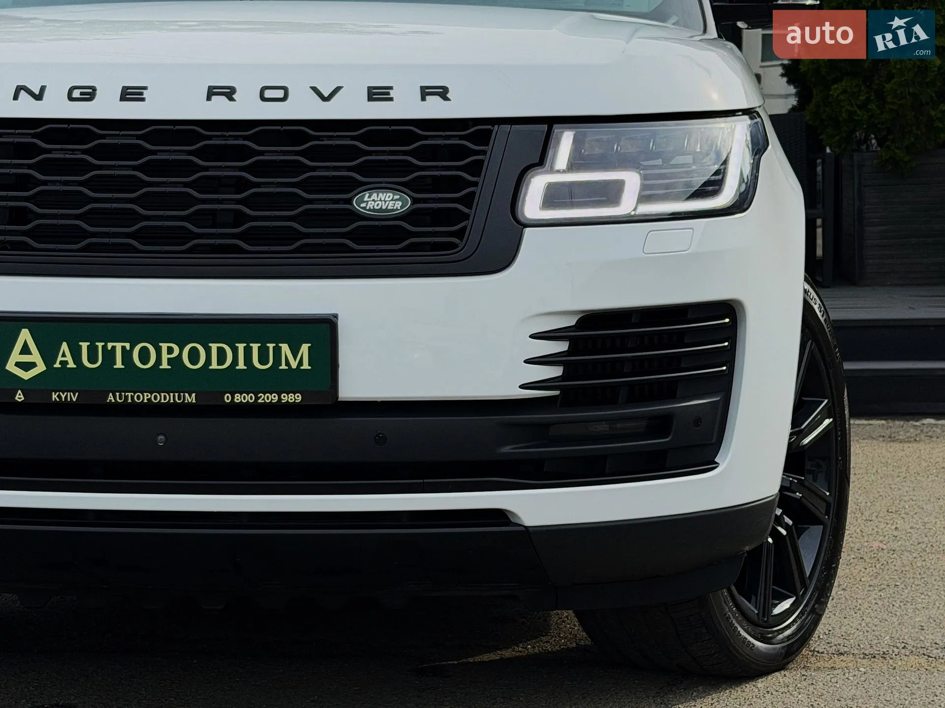 2018 Land Rover Range Rover - мініатюра 11