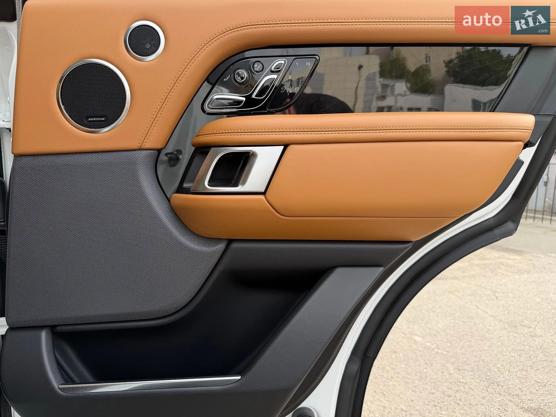 2018 Land Rover Range Rover - мініатюра 38