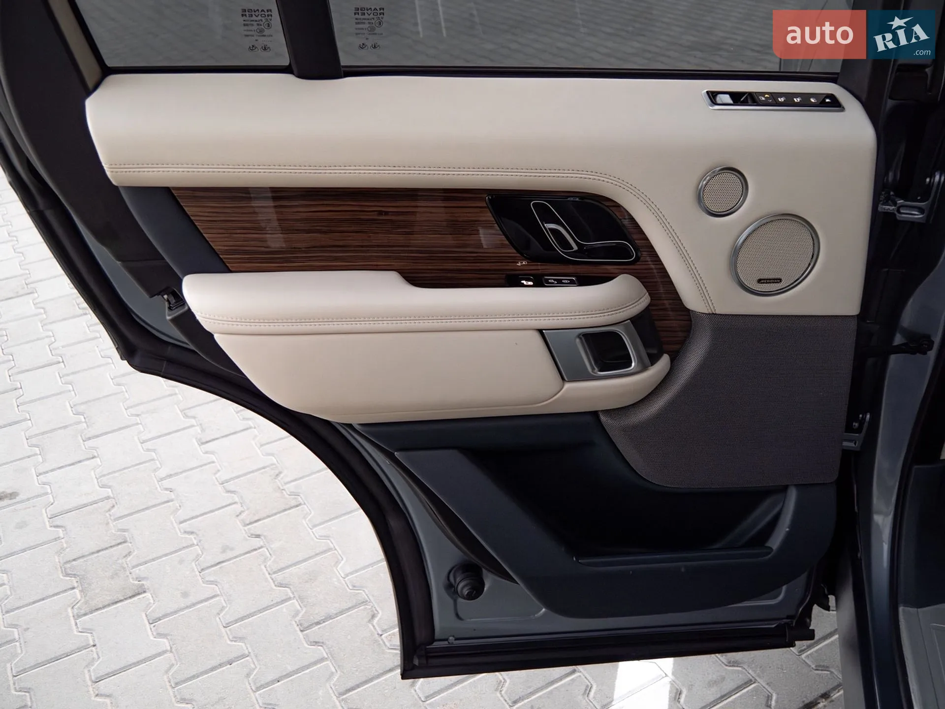 2018 Land Rover Range Rover - мініатюра 29