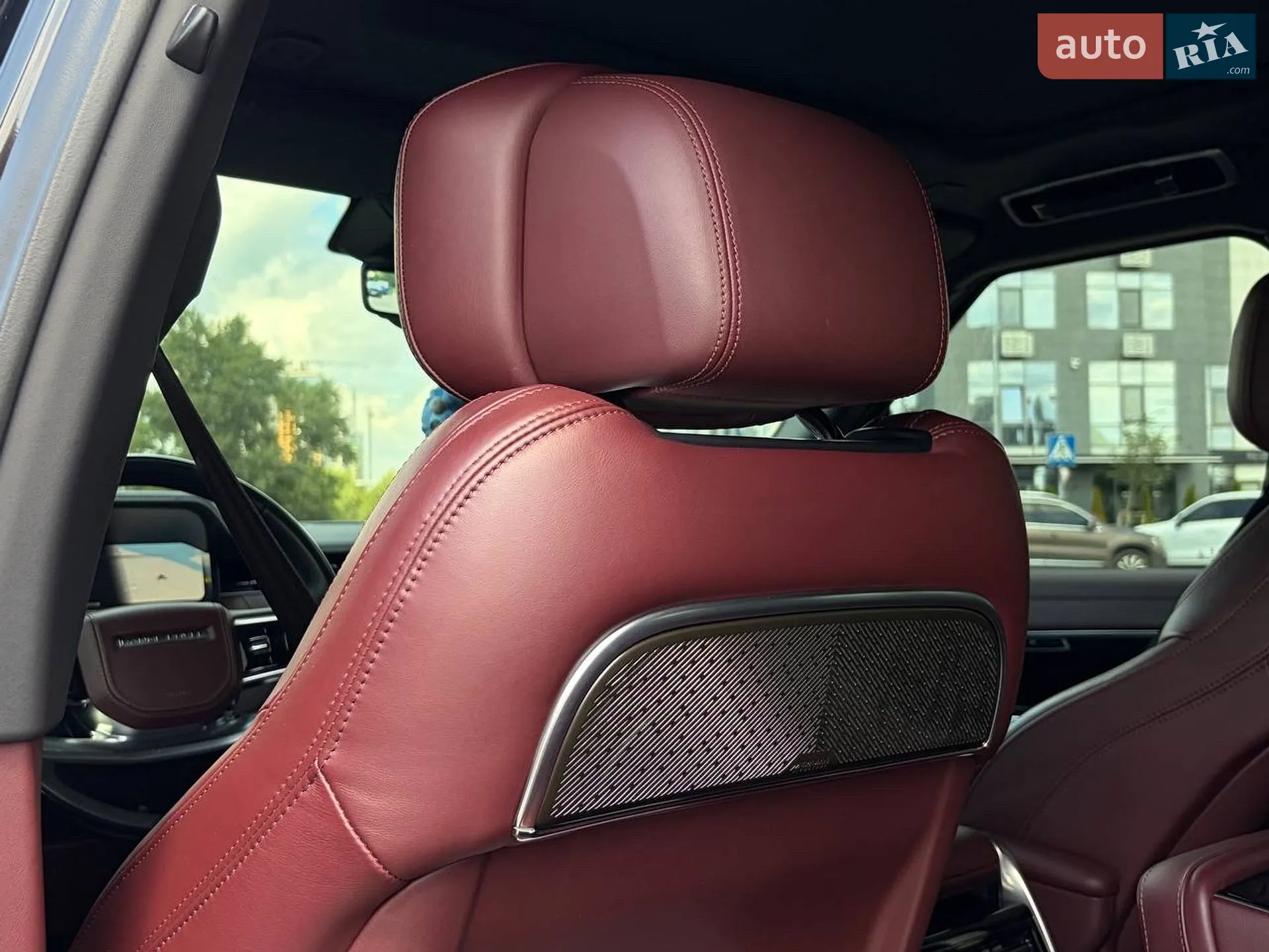 2023 Land Rover Range Rover - мініатюра 17
