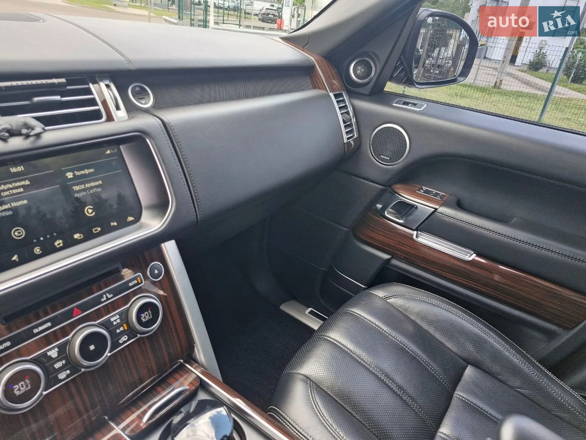 2017 Land Rover Range Rover - мініатюра 28