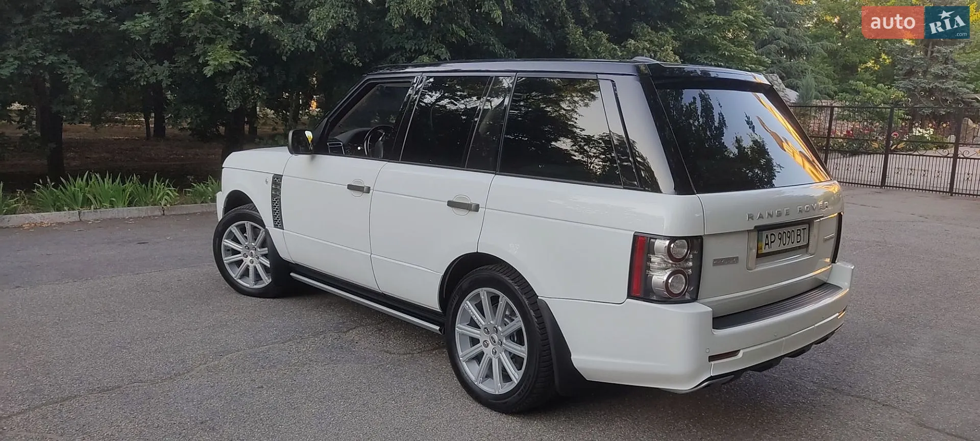 2011 Land Rover Range Rover - мініатюра 3