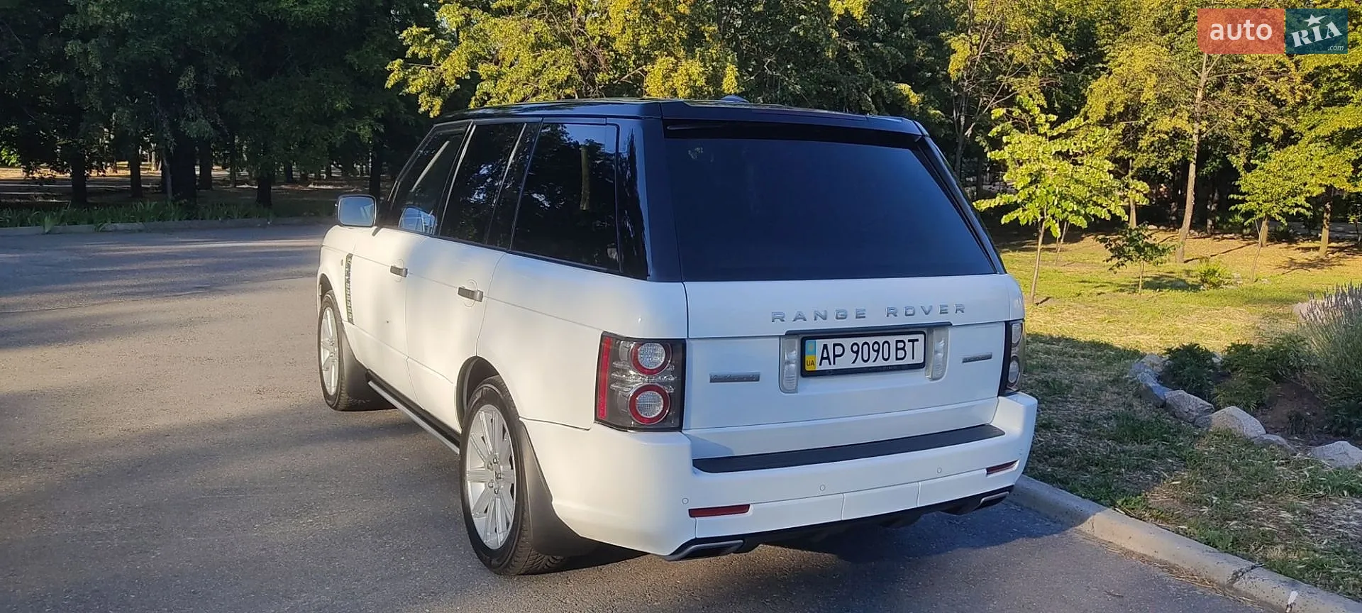 2011 Land Rover Range Rover - мініатюра 12