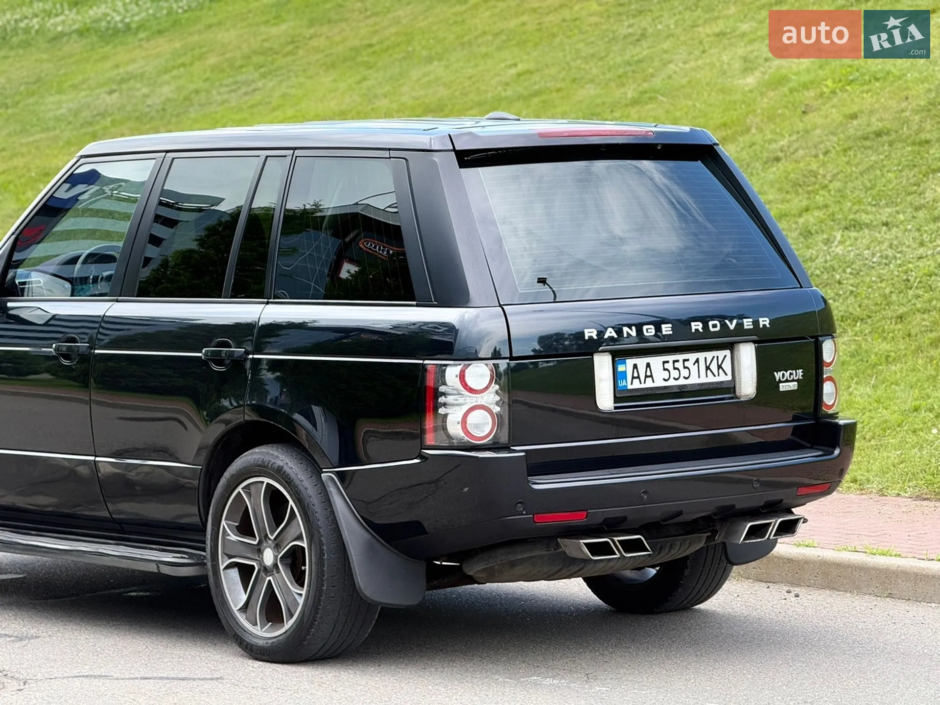 2011 Land Rover Range Rover - мініатюра 12