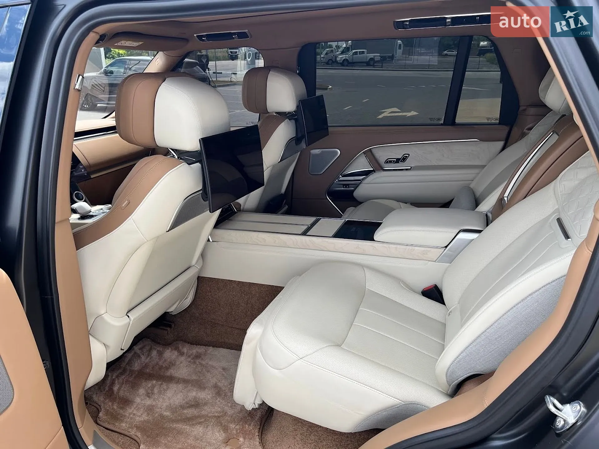 Land Rover Range Rover 2023 VIN SALKABBW6PA053947 фото оголошення 26 з 37