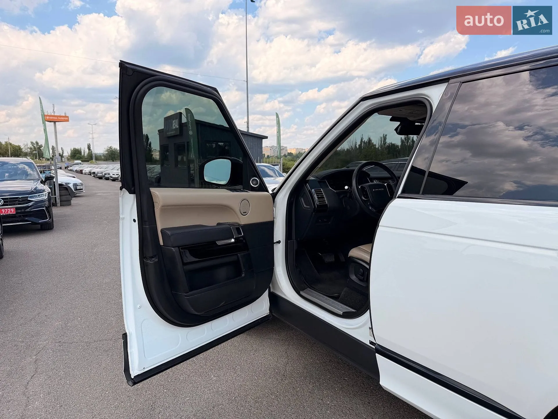 2016 Land Rover Range Rover - мініатюра 25