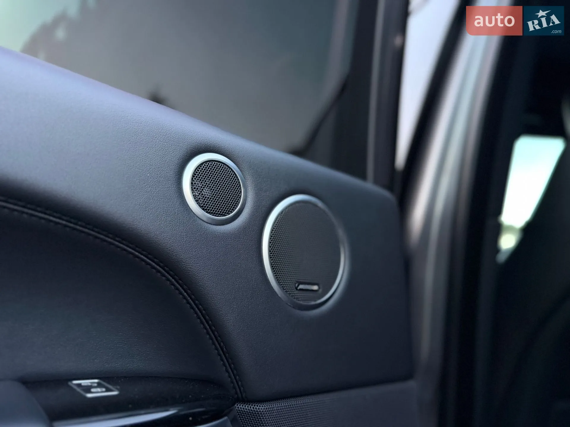 2014 Land Rover Range Rover - мініатюра 39