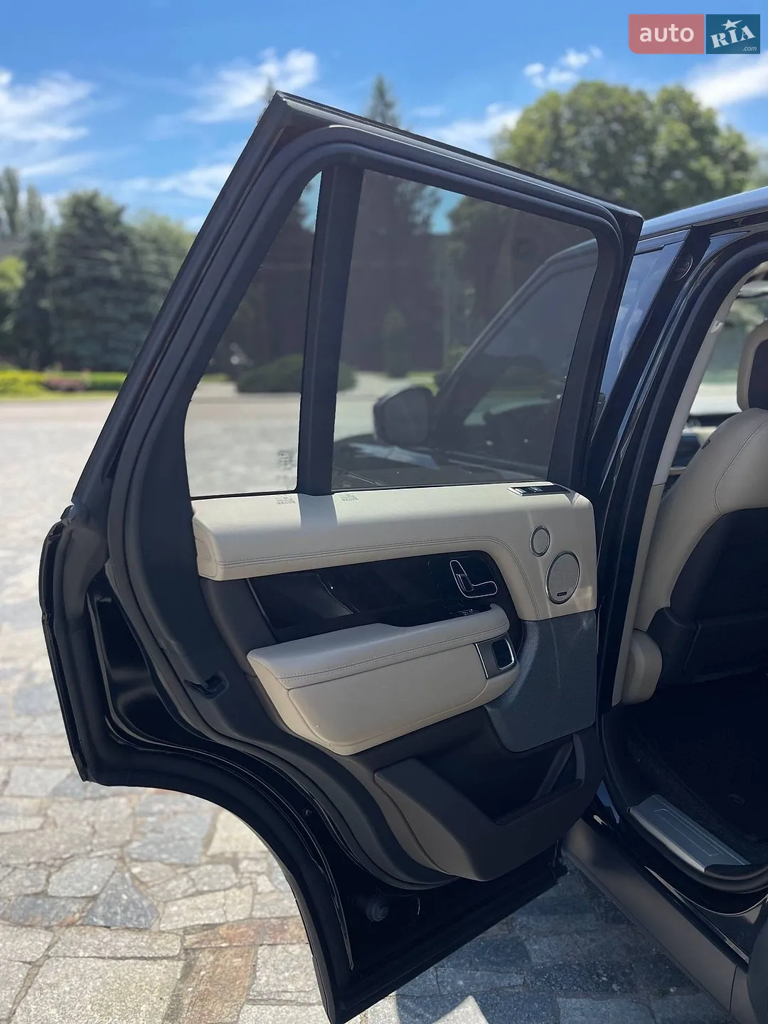 2020 Land Rover Range Rover - мініатюра 17