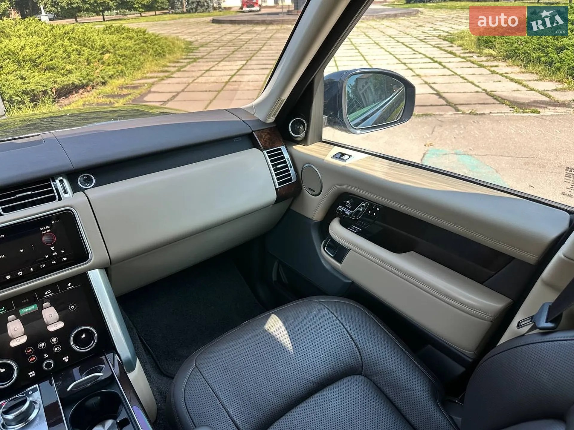 2019 Land Rover Range Rover - мініатюра 27