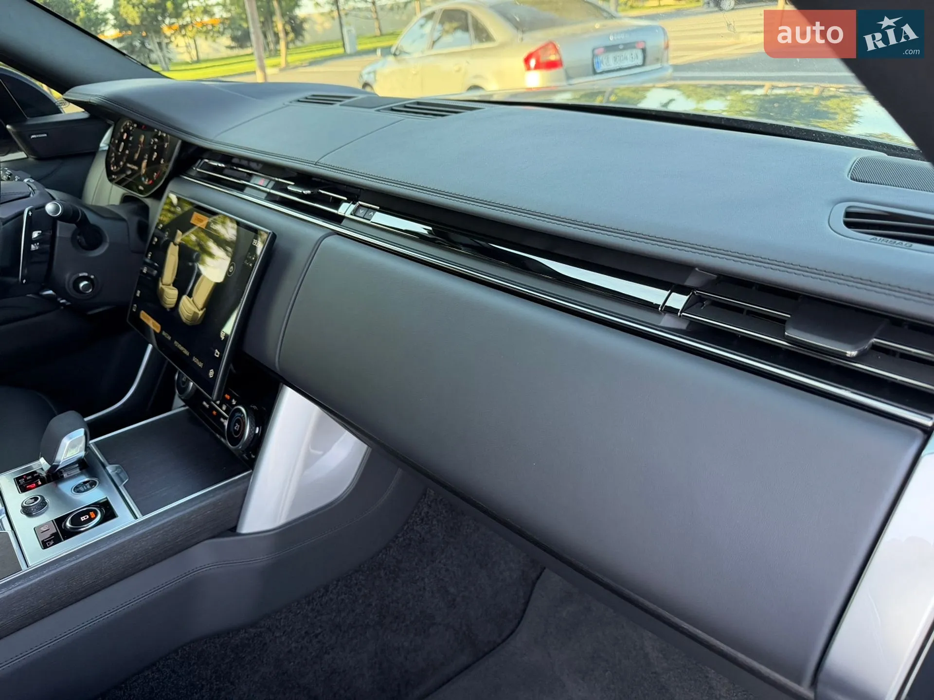 2022 Land Rover Range Rover - мініатюра 52