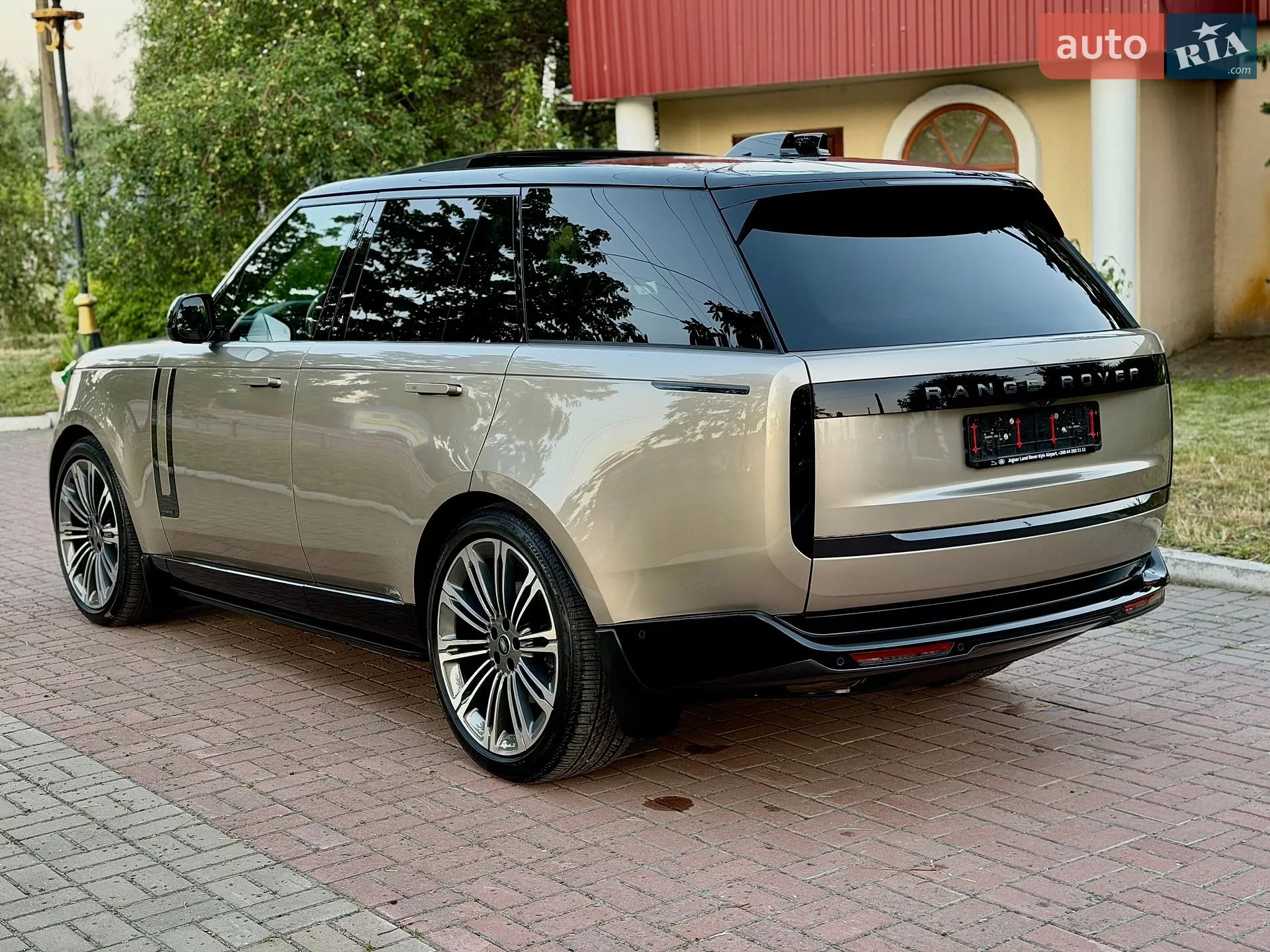 2025 Land Rover Range Rover - мініатюра 7