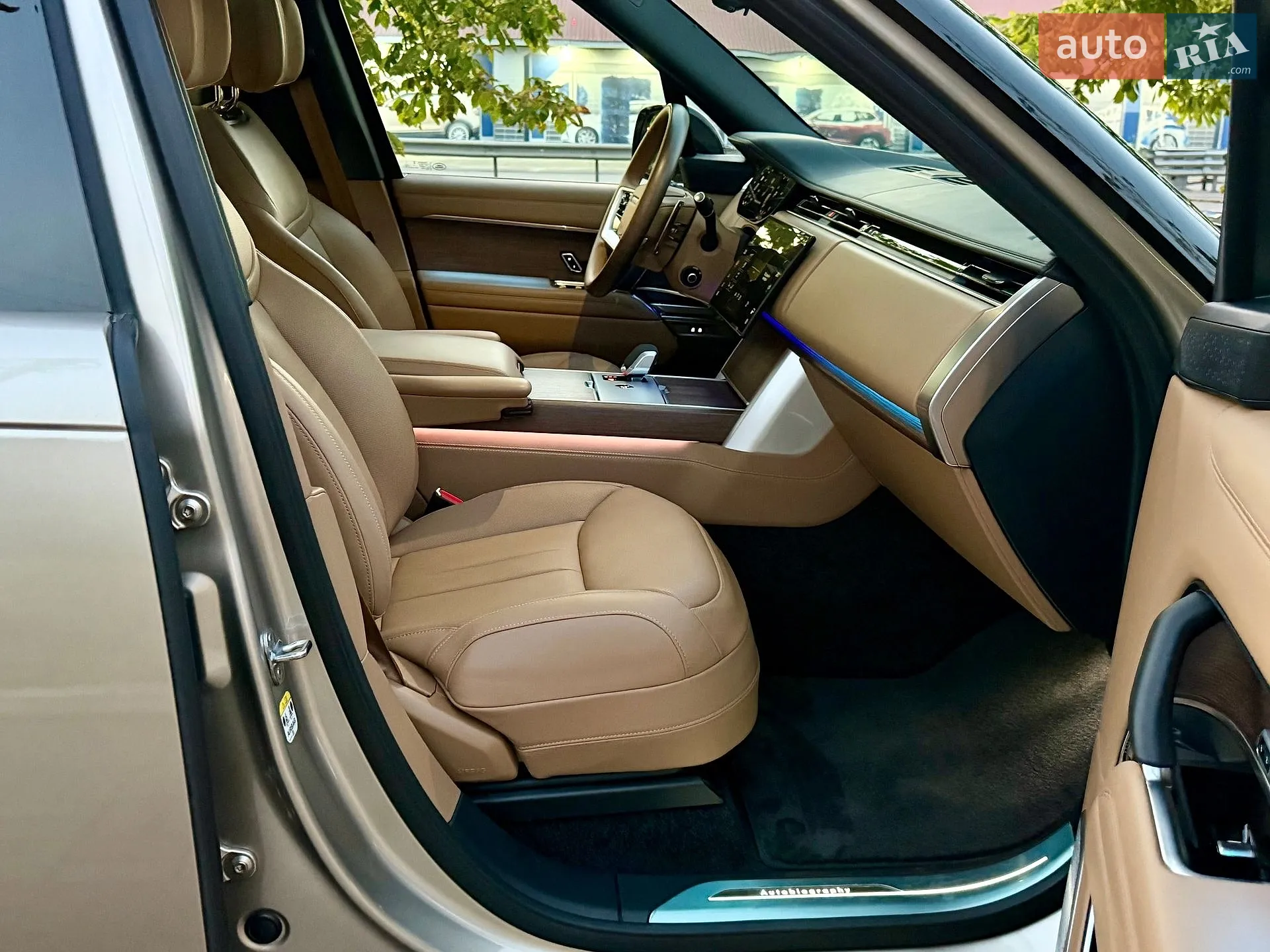 2025 Land Rover Range Rover - мініатюра 122