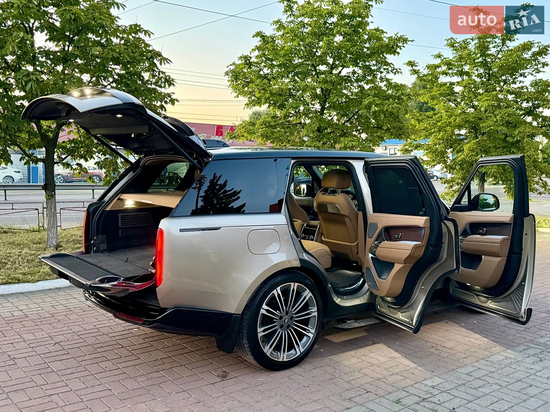 2025 Land Rover Range Rover - мініатюра 127