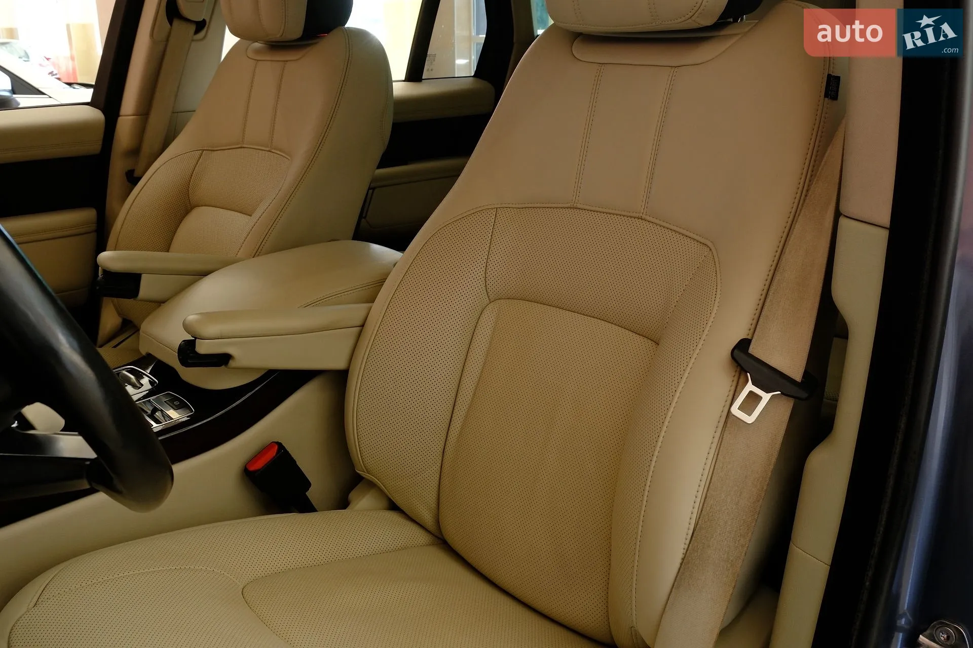 2019 Land Rover Range Rover - мініатюра 28