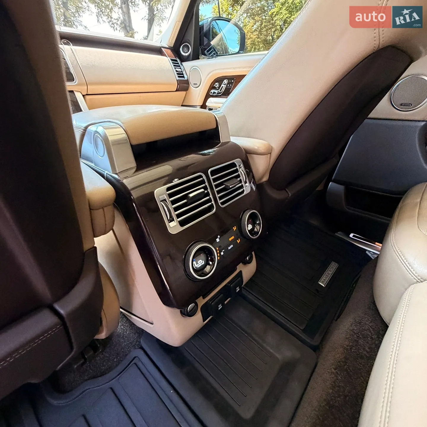 2018 Land Rover Range Rover - мініатюра 29