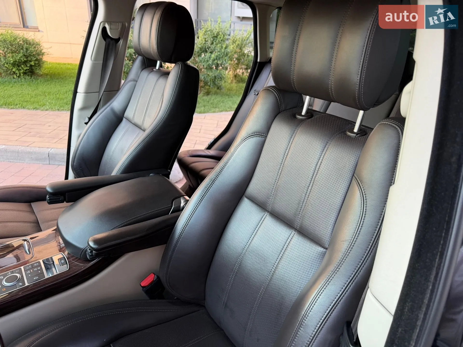 2016 Land Rover Range Rover - мініатюра 18