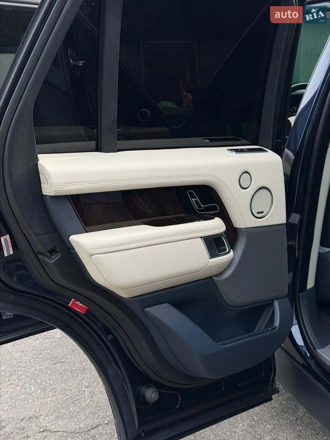 2018 Land Rover Range Rover - мініатюра 14