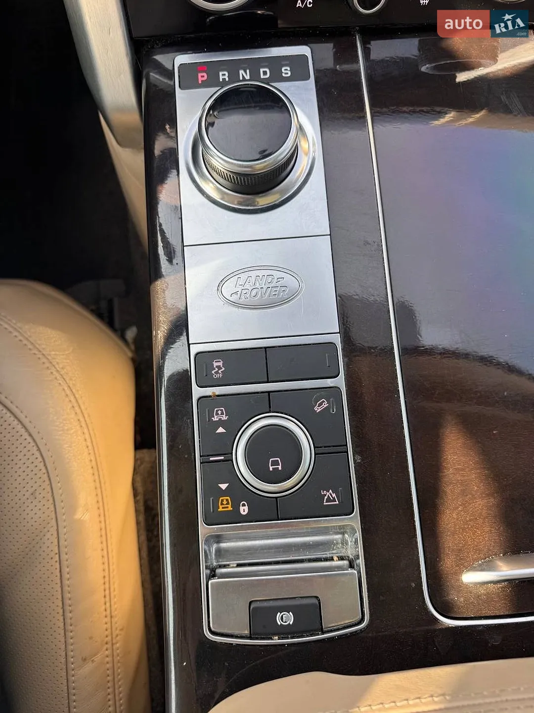 2019 Land Rover Range Rover - мініатюра 25