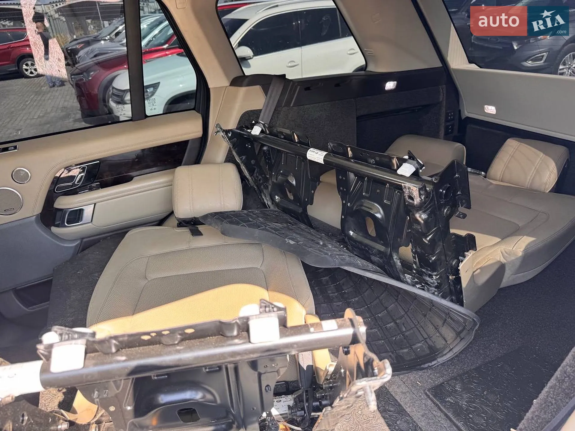 2019 Land Rover Range Rover - мініатюра 27