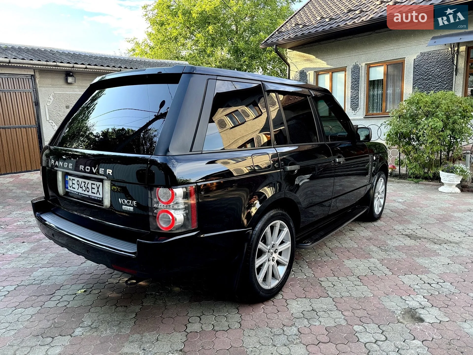 2010 Land Rover Range Rover - мініатюра 24