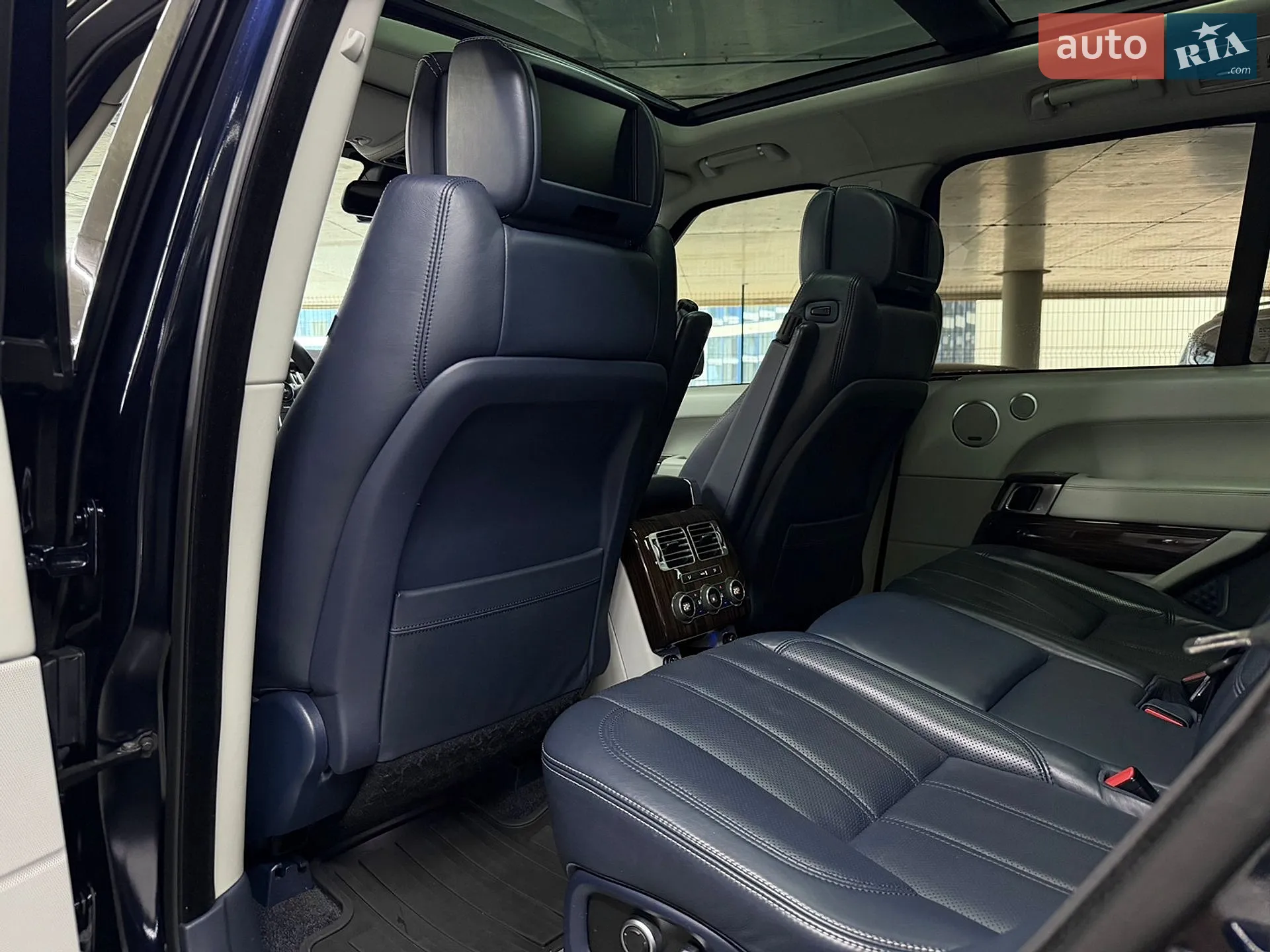 2016 Land Rover Range Rover - мініатюра 23