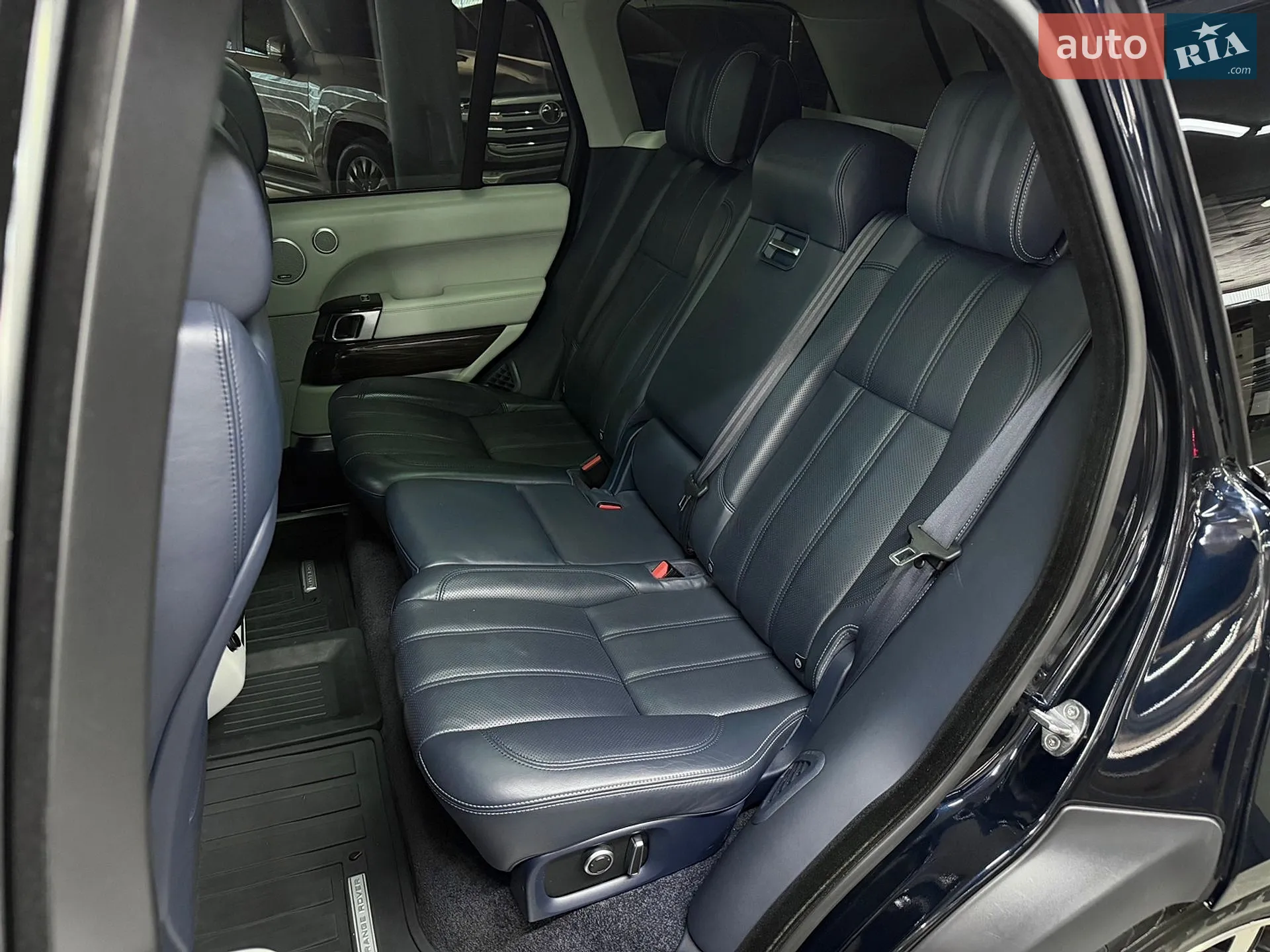 2016 Land Rover Range Rover - мініатюра 26