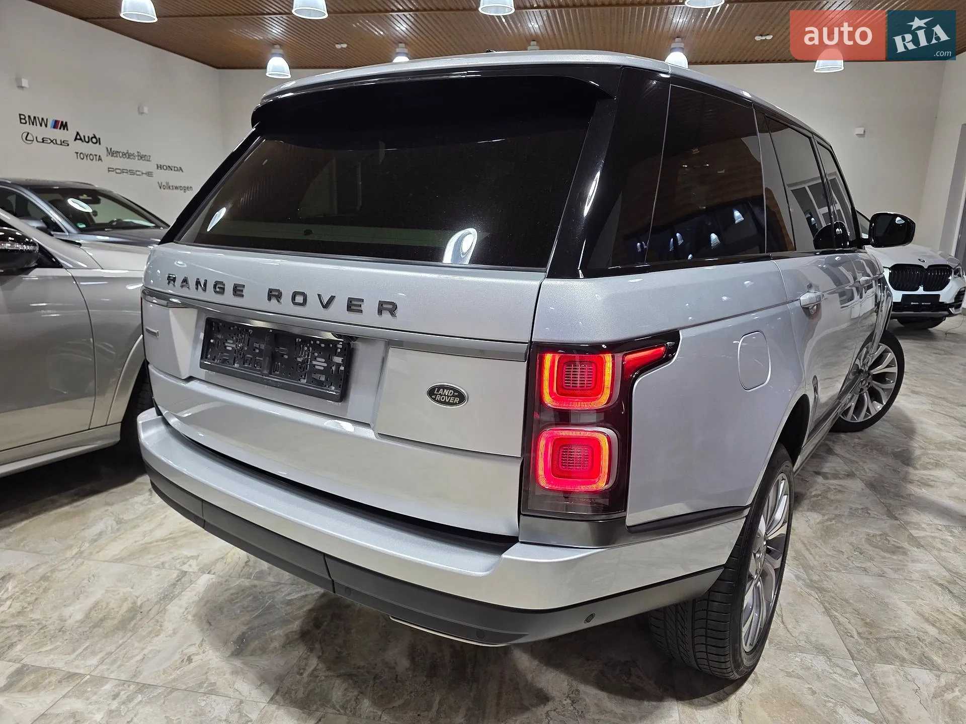2019 Land Rover Range Rover - мініатюра 26