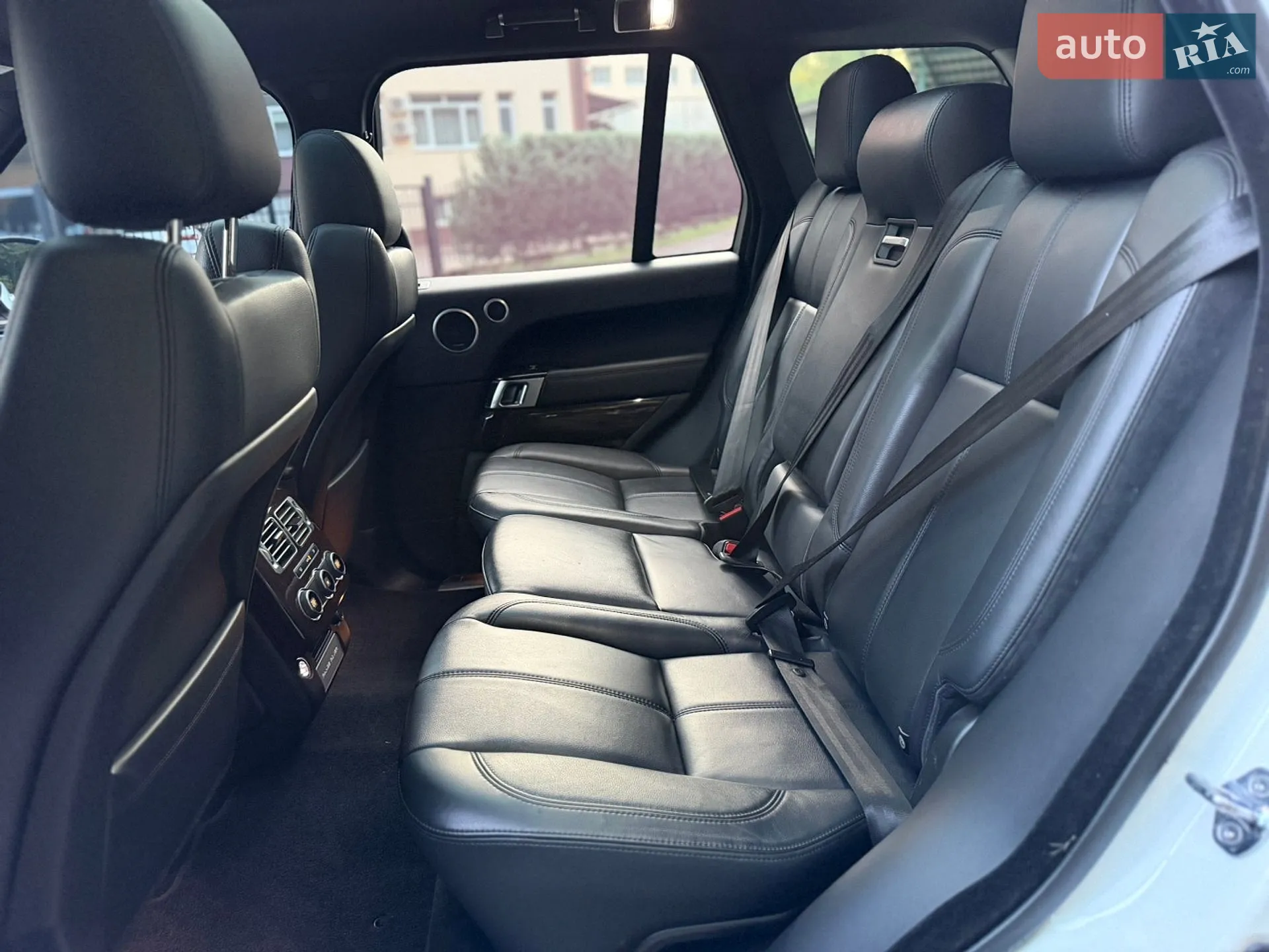 2017 Land Rover Range Rover - мініатюра 30
