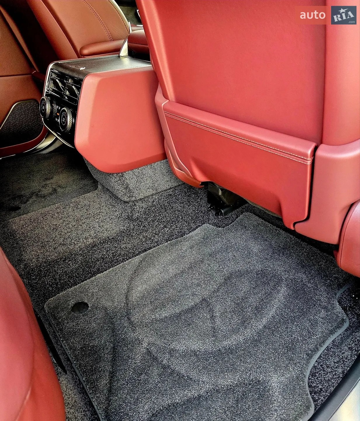 2025 Land Rover Range Rover - мініатюра 33