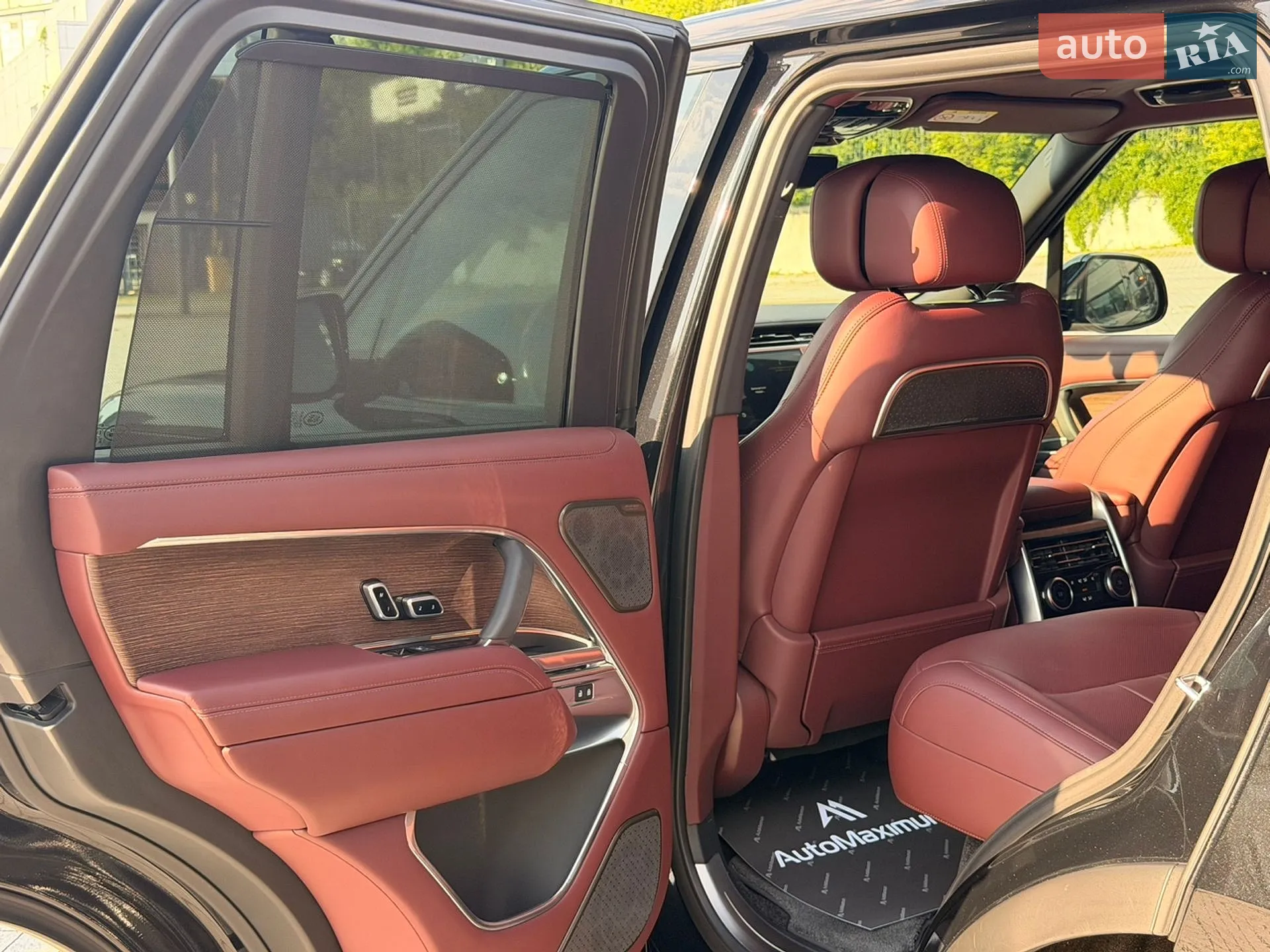 2025 Land Rover Range Rover - мініатюра 25