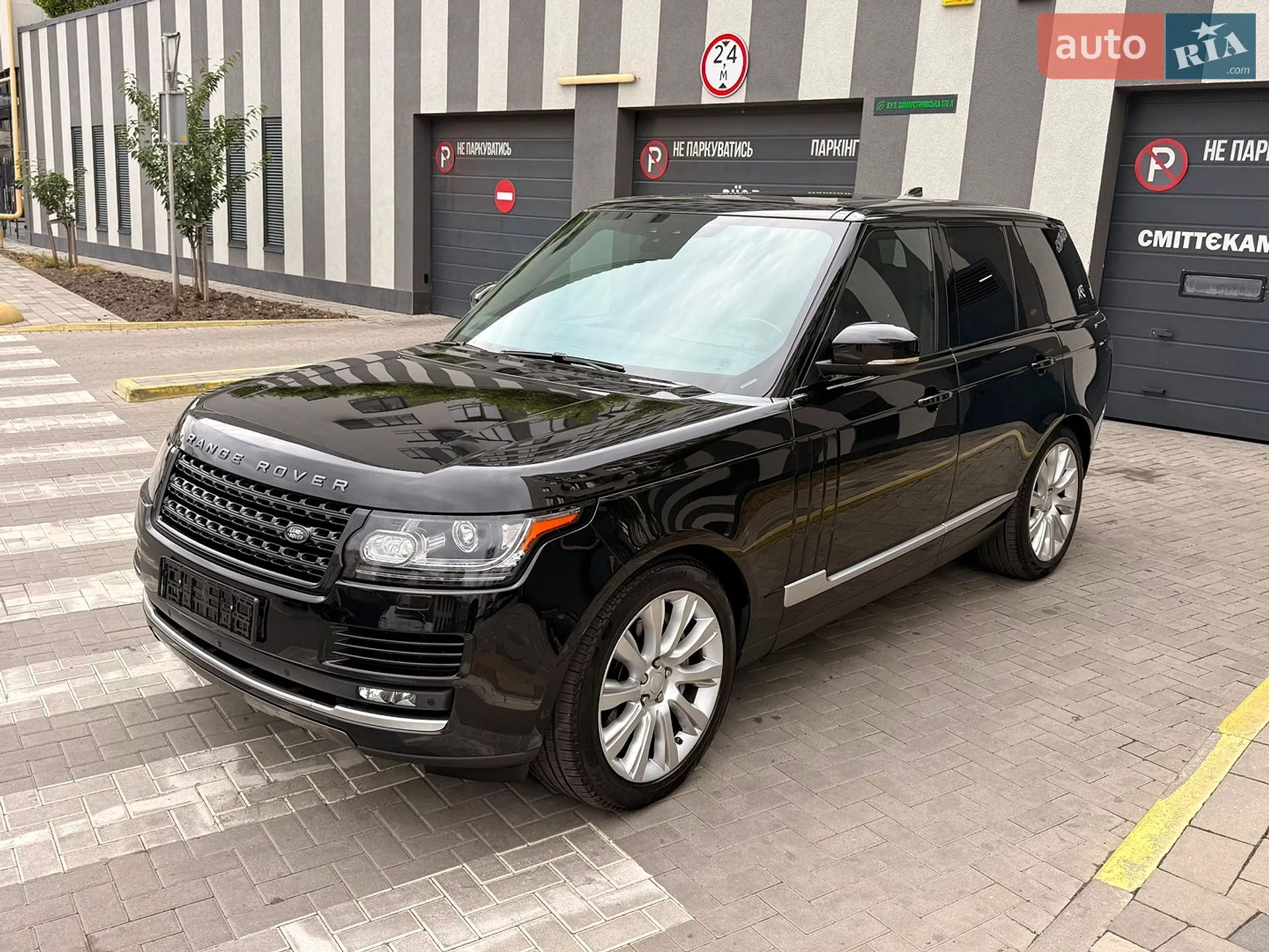 2018 Volkswagen Touareg - мініатюра 2