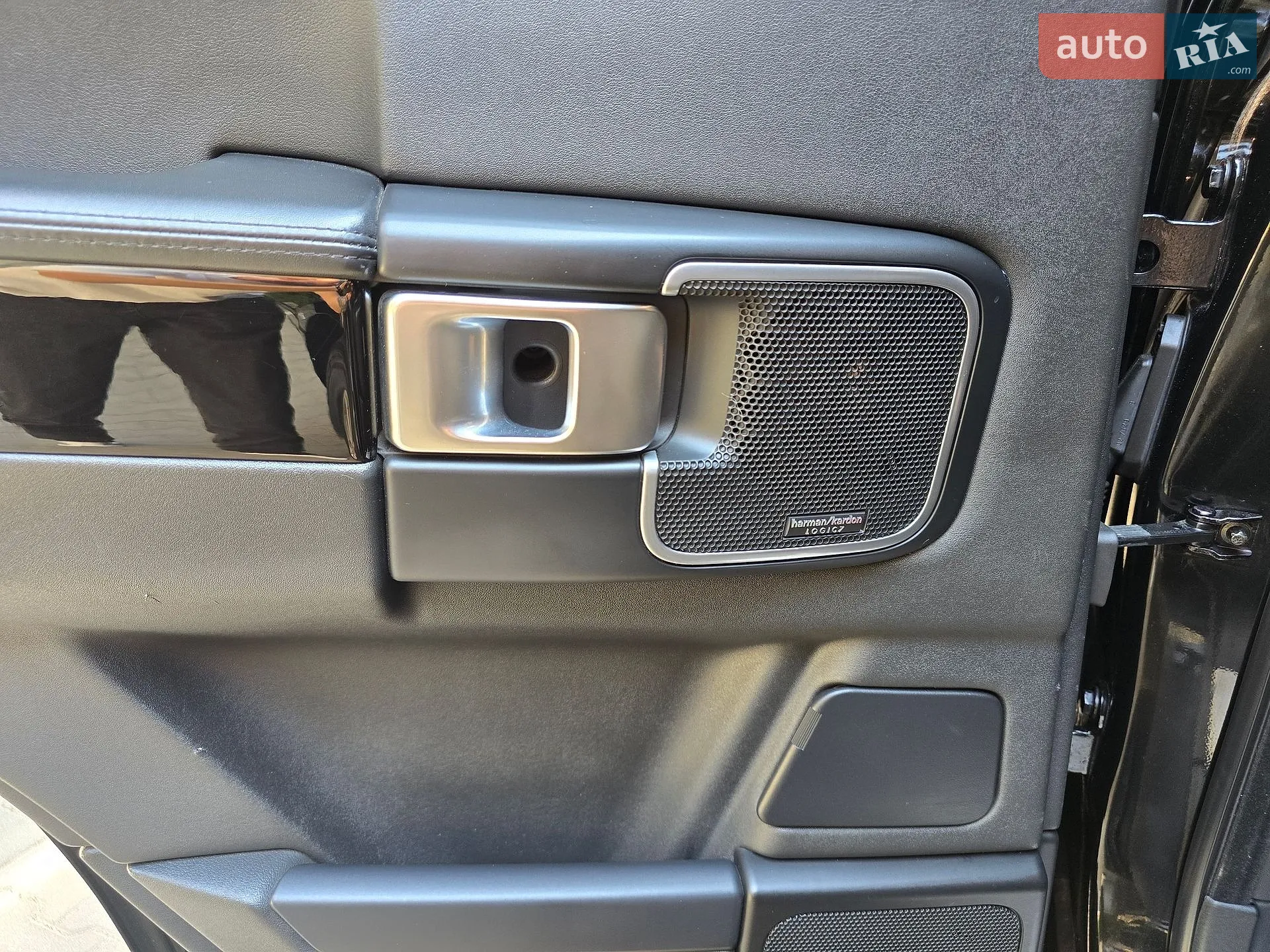2010 Land Rover Range Rover - мініатюра 61