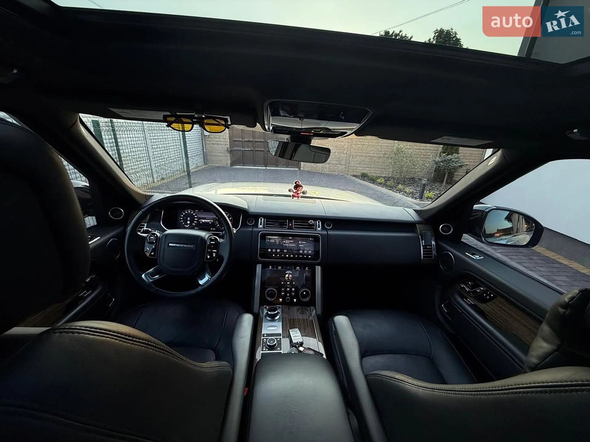2019 Land Rover Range Rover - мініатюра 24