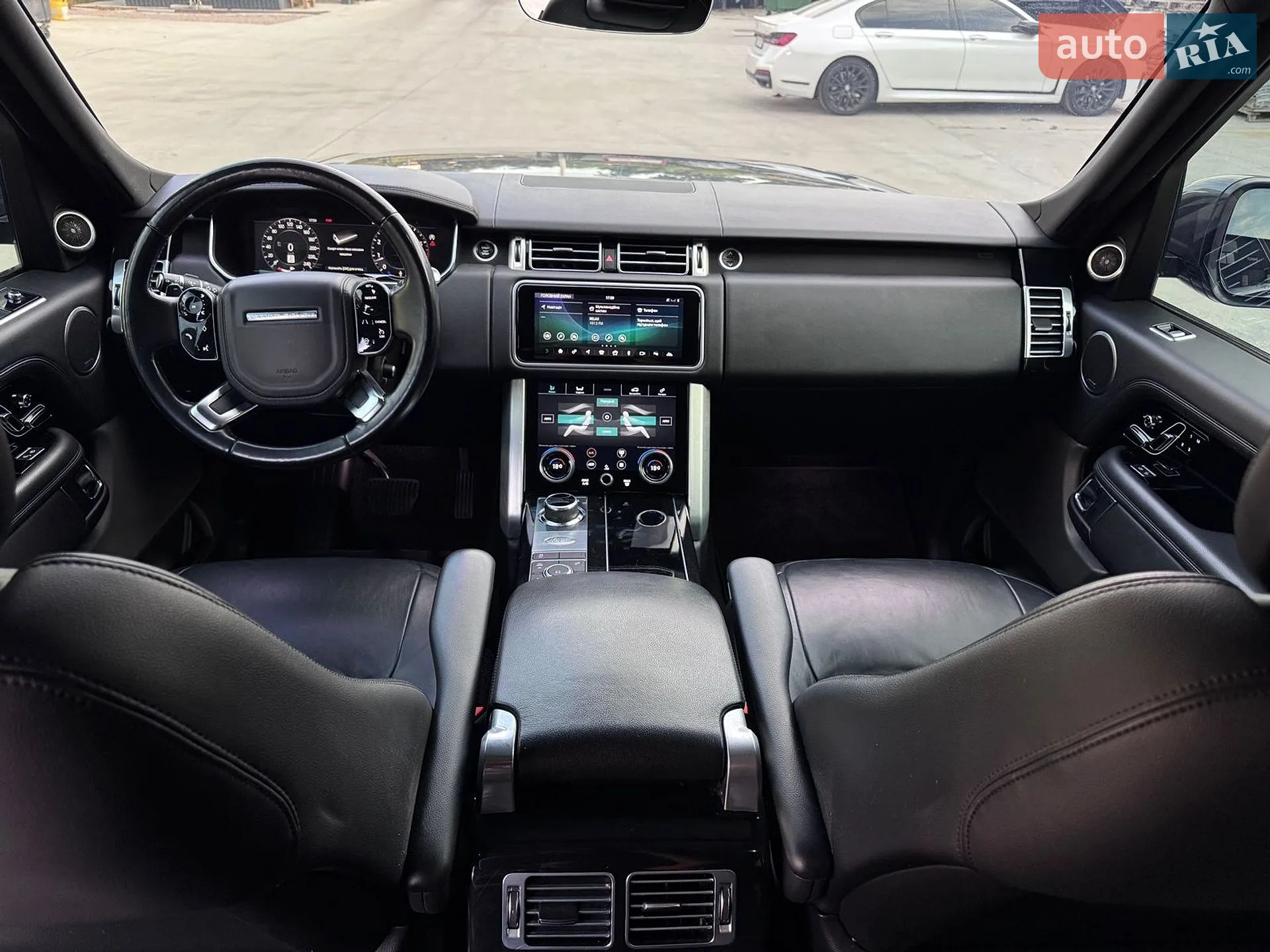 2018 Land Rover Range Rover - мініатюра 18